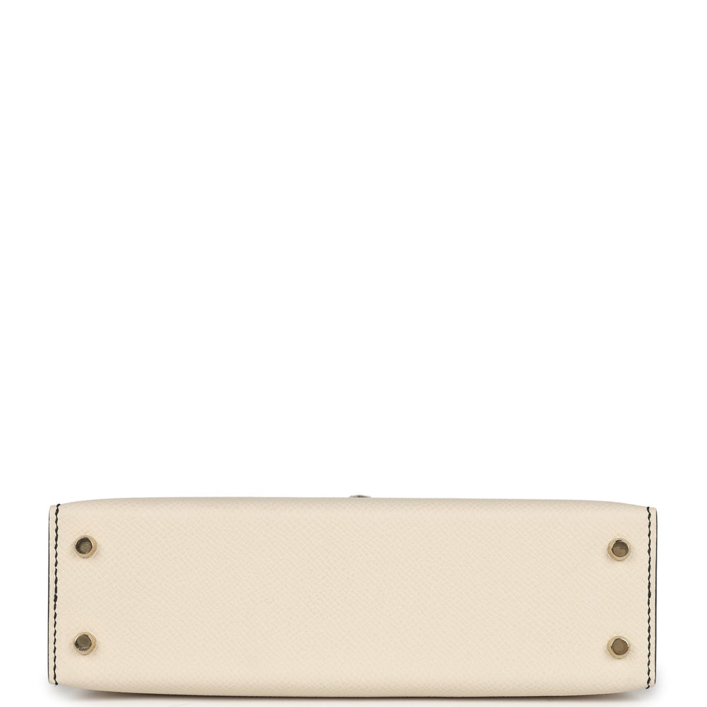 Hermès Special Order Kelly Sellier 20 - Craie & Black Epsom, Permabrass Hardware 7 Hermès Special Order Kelly Sellier 20 - Craie & Black Epsom, Permabrass Hardware - Image 7