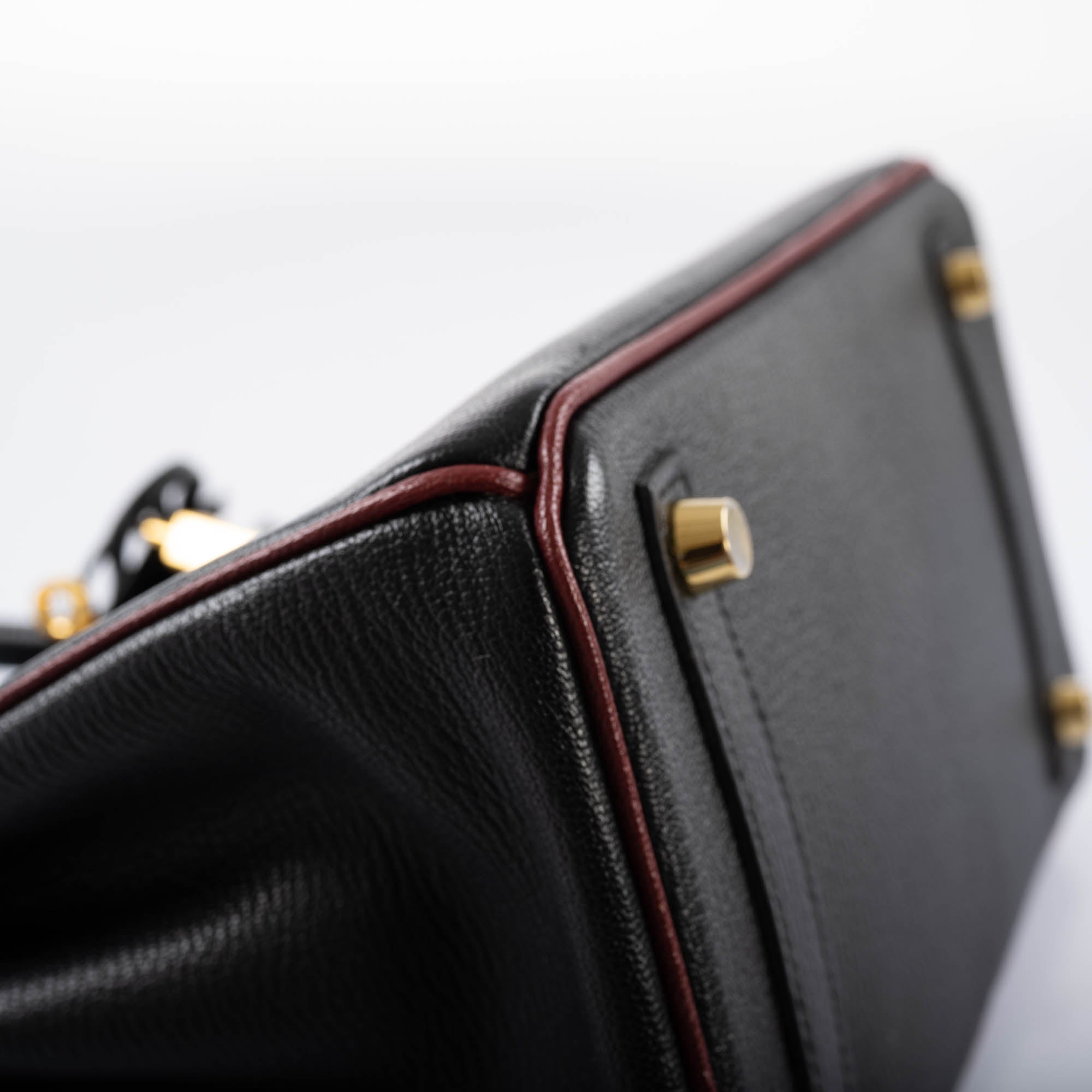 Hermès HSS Birkin 25: Black Rouge H Chevre Gold - Luxury Handbag 5 Hermès HSS Birkin 25: Black Rouge H Chevre Gold - Luxury Handbag - Image 5