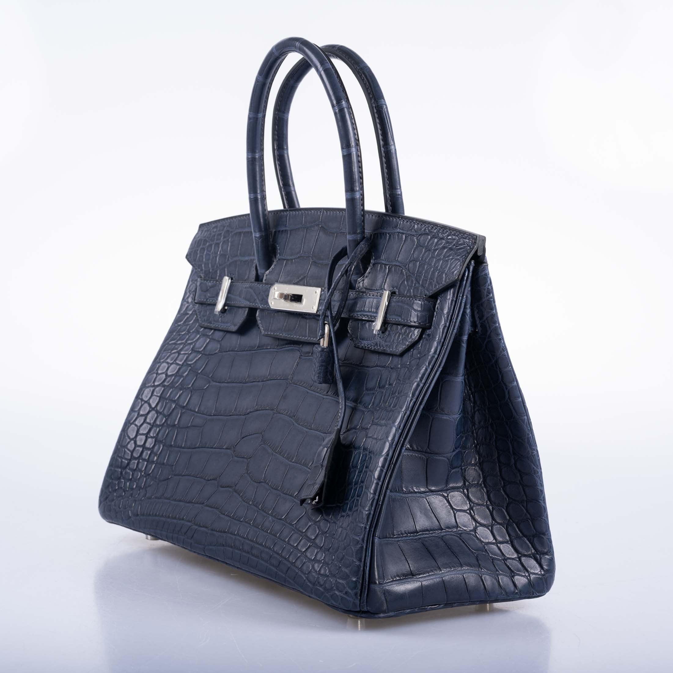 Hermès HSS Birkin 30 Blue Marine Alligator - Exquisite Design & Quality 4 Hermès HSS Birkin 30 Blue Marine Alligator - Exquisite Design & Quality - Image 4
