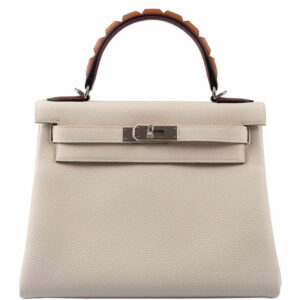 Hermès Kelly 28 HSS Craie Togo - Elegant Palladium Hardware 14 Hermes-Kelly-28-Retourne-HSS-Au-Galop-Craie-Togo-Palladium-Hardware